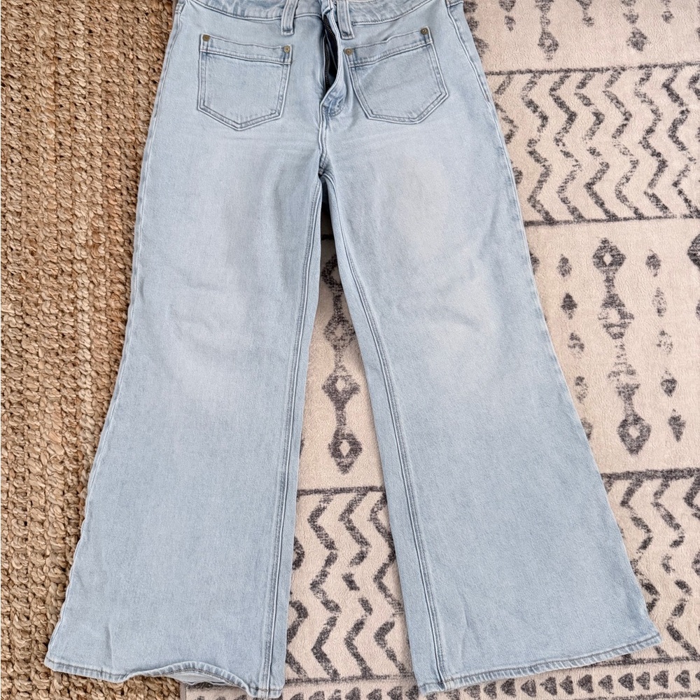 American Eagle Outfitters Light Wash Flare Jeans